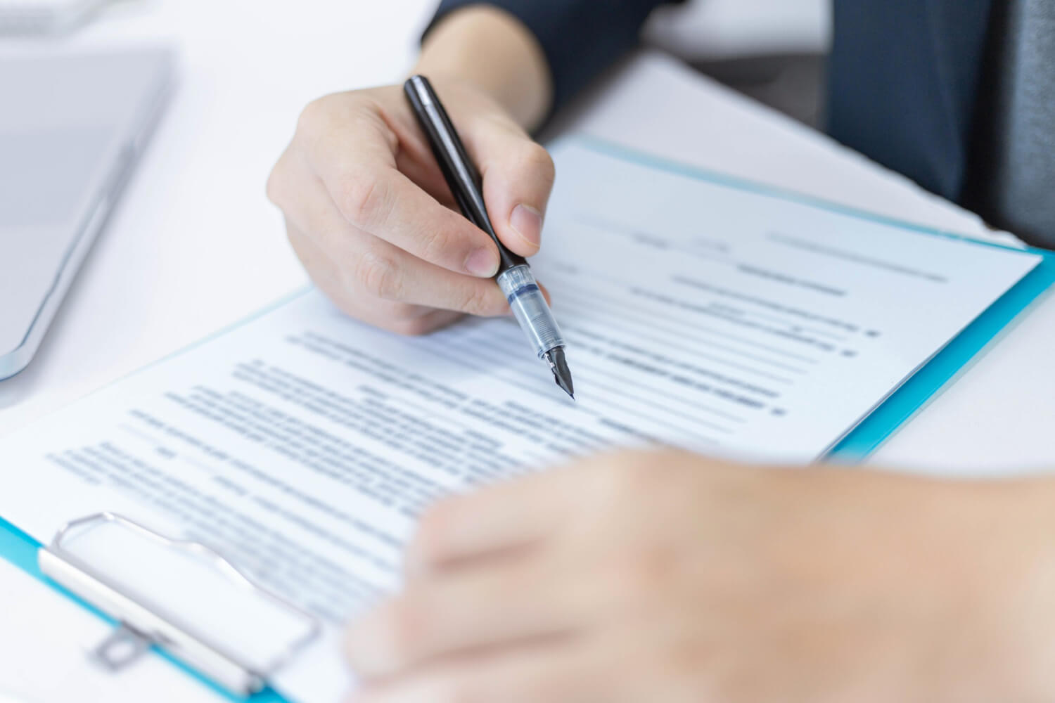 What are the benefits of conducting a coshh assessment?